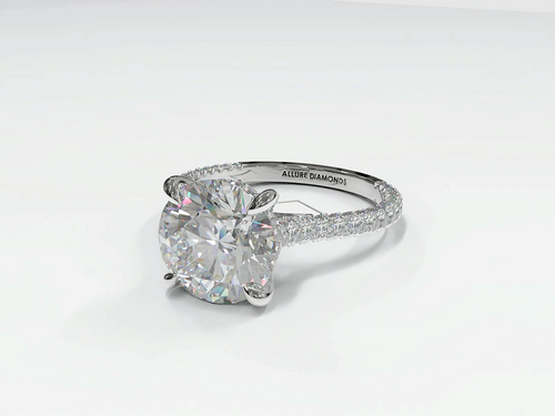Side Stone Settings for Engagement Rings - GIA 4Cs